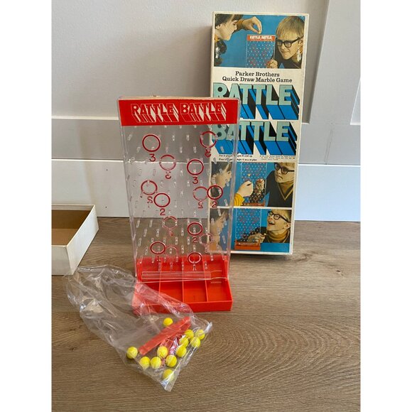 1970 Rattle Battle Board Game by Parker Brothers - Picture 4 of 7